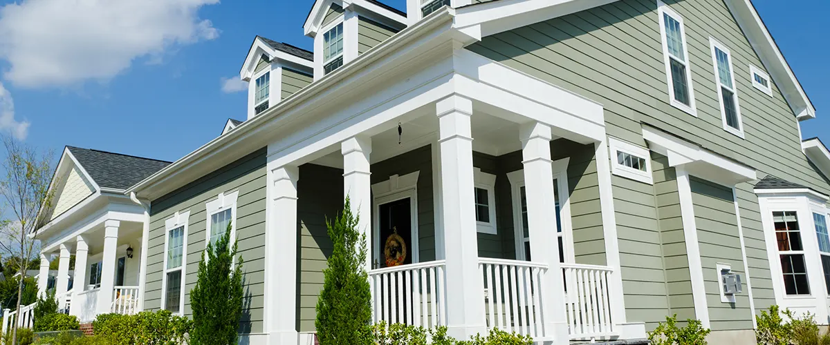 the pros and cons of vinyl siding for home